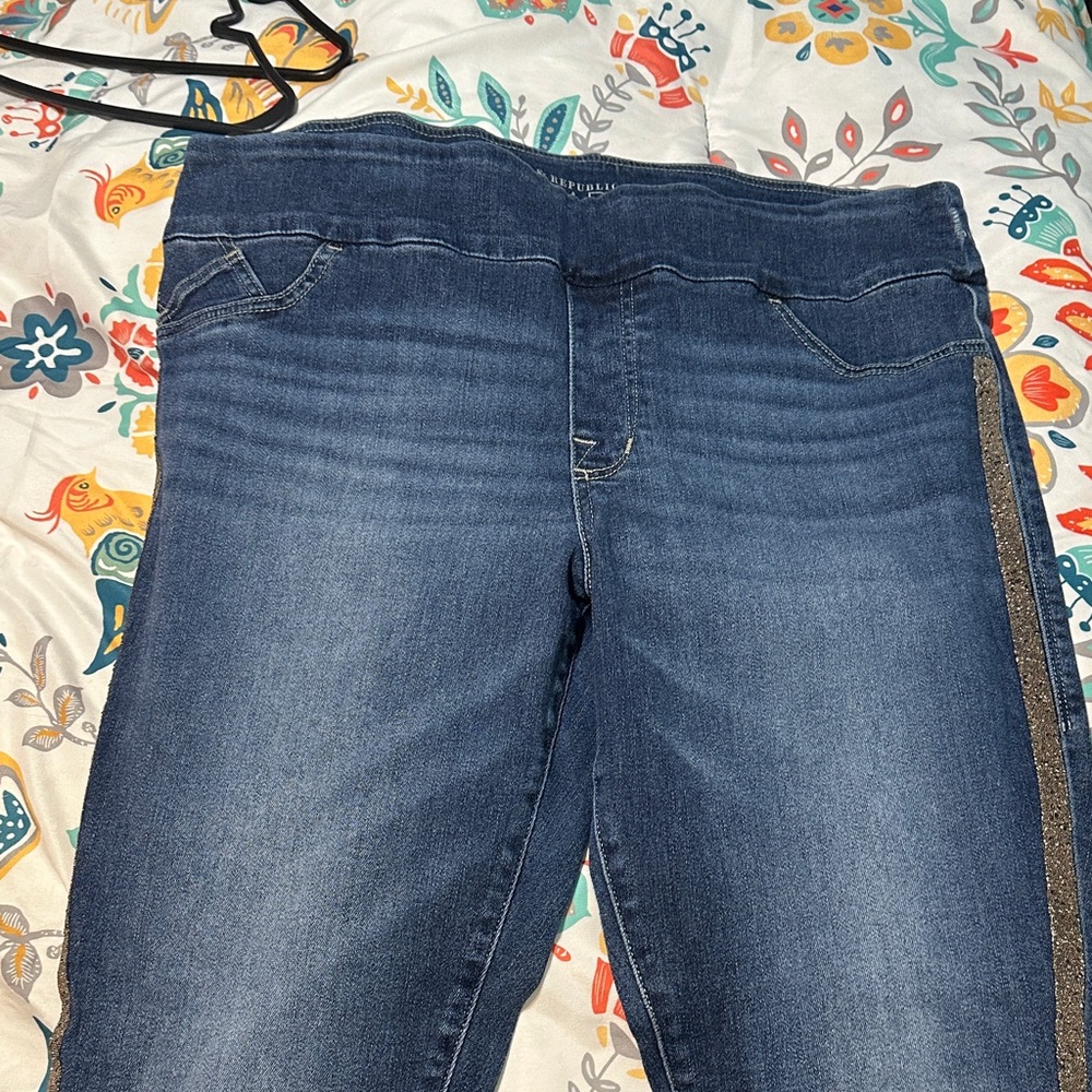 Rock & Republic Blue Jeans with Glitter Stripe